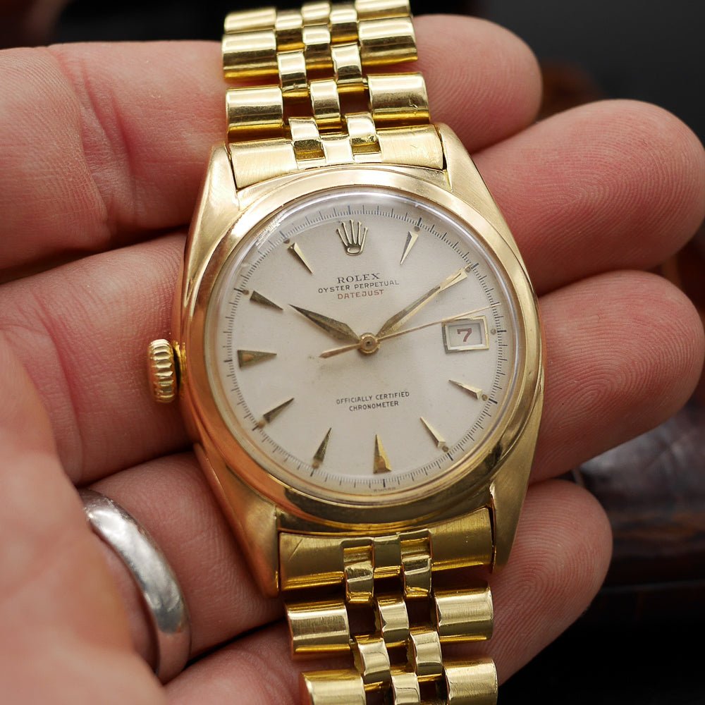Rolex Oyster Perpetual Date Just Ref: 6104 in Yellow gold. Circa: 1961.