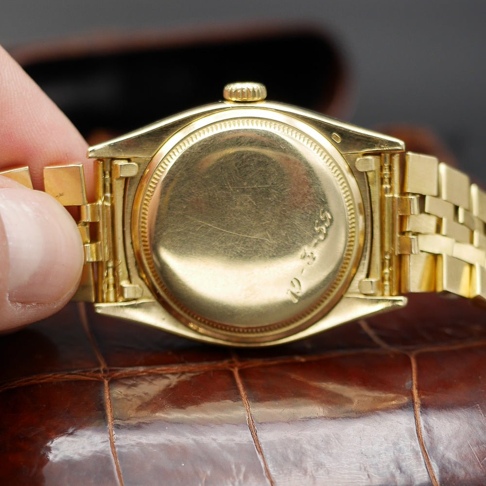 Rolex Oyster Perpetual Date Just Ref: 6104 in Yellow gold. Circa: 1961.