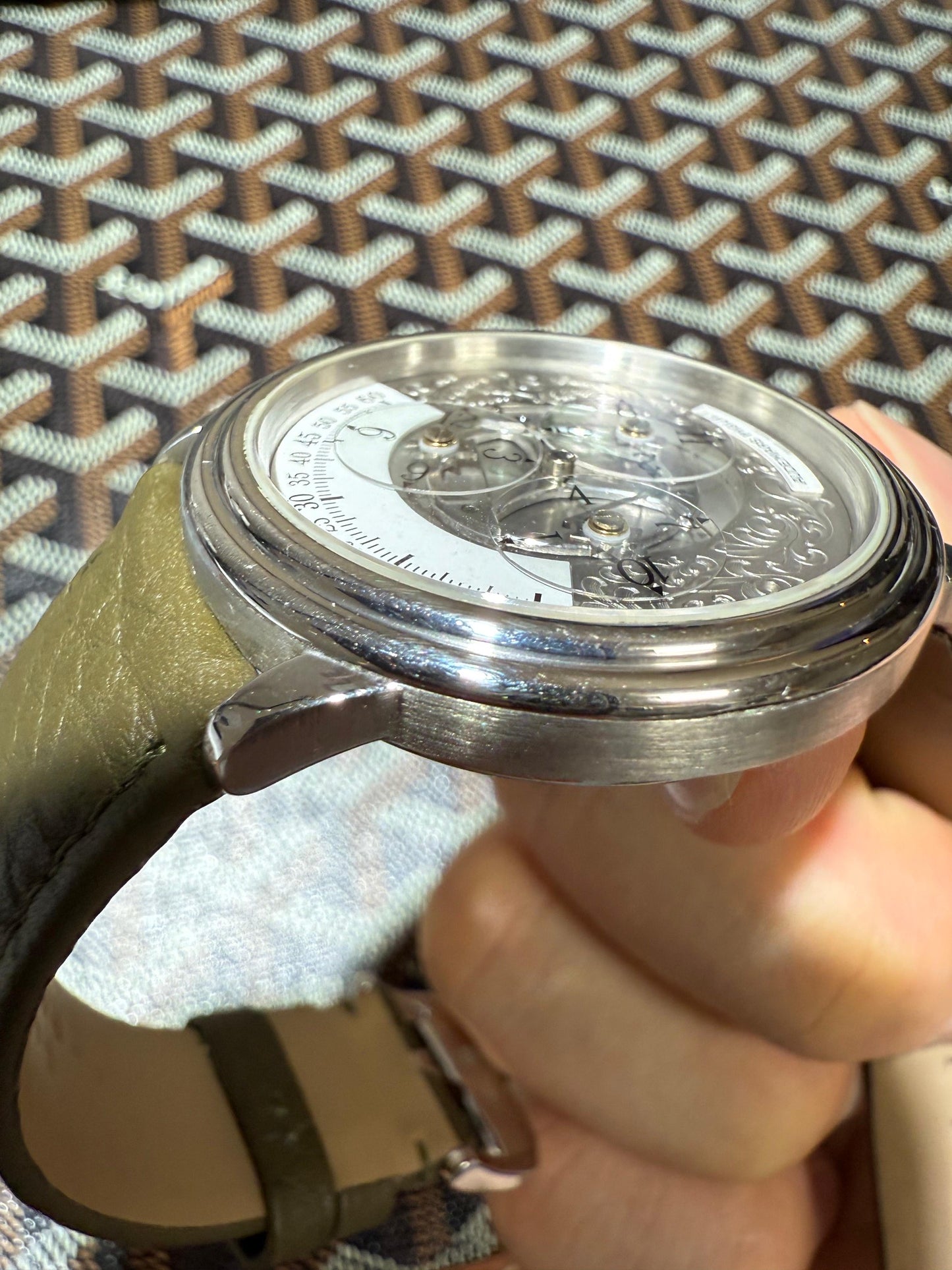 Audemars Piguet Star Wheel Ref. 25720.002 in platinum with rotating hour and minute display, elegant design. Circa 1992.