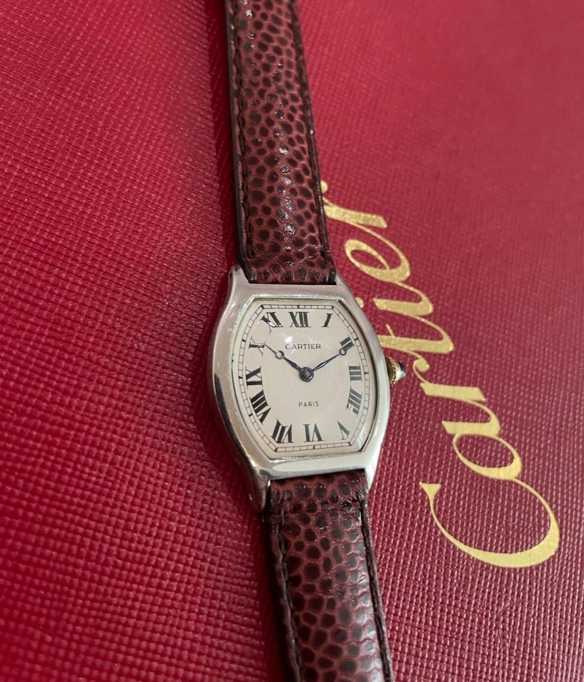 Cartier Tortue Platinum 1916 – A rare vintage luxury watch with timeless elegance.
