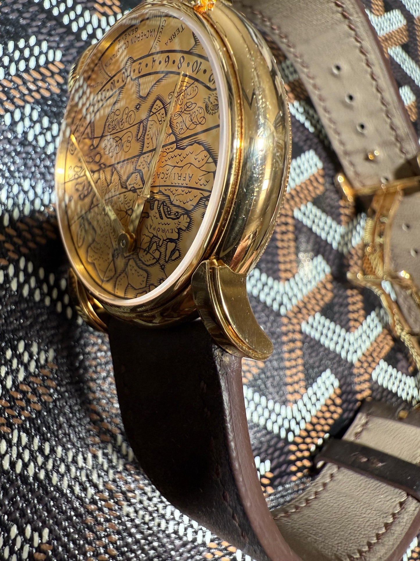 Vacheron & Constantin Mercator Réf: 43050 double rétrograde in yellow gold, 36mm, with Caliber 1120/2.