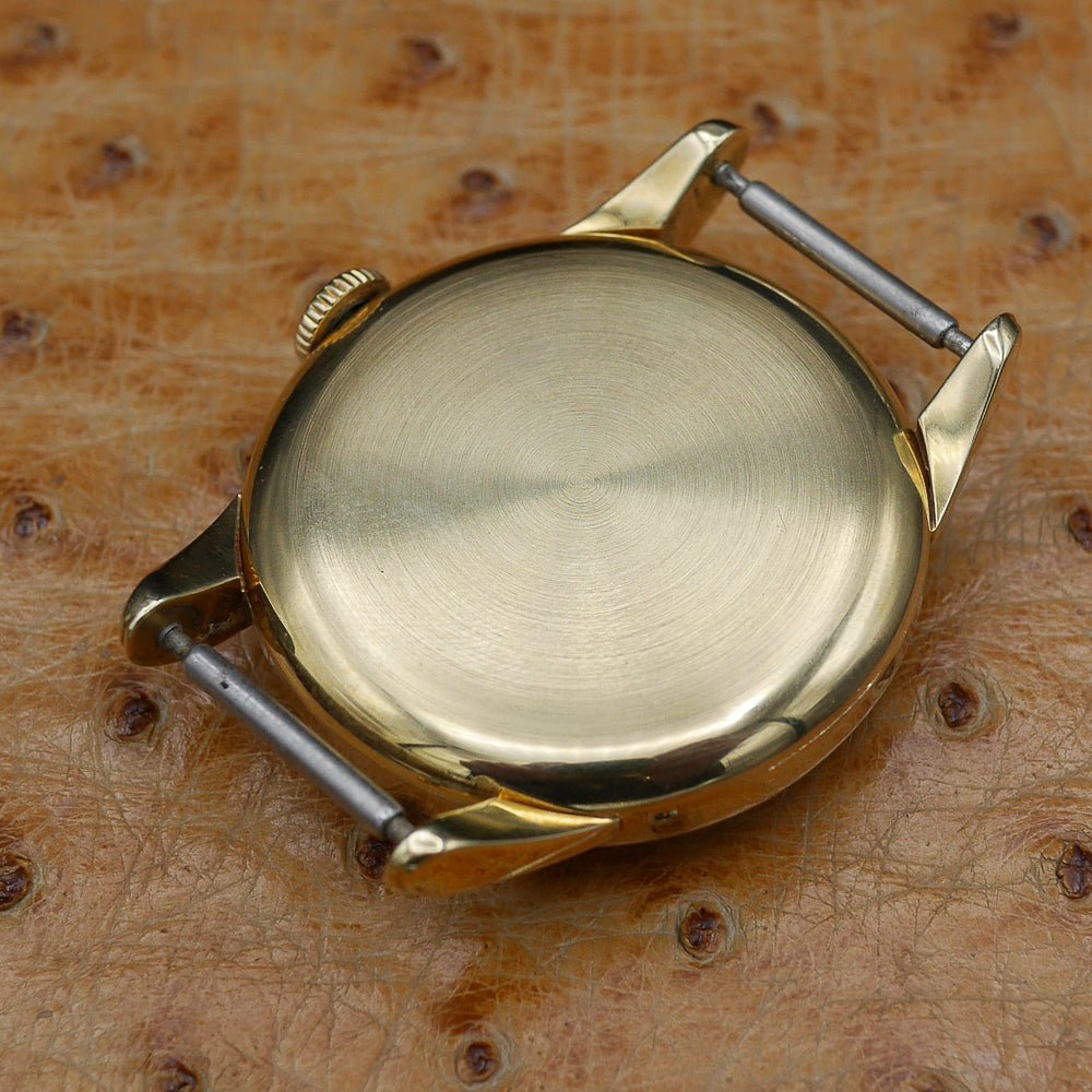 Vacheron & Constantin Triple Calendar with Moon Phases in Yellow gold. Circa: 1952.