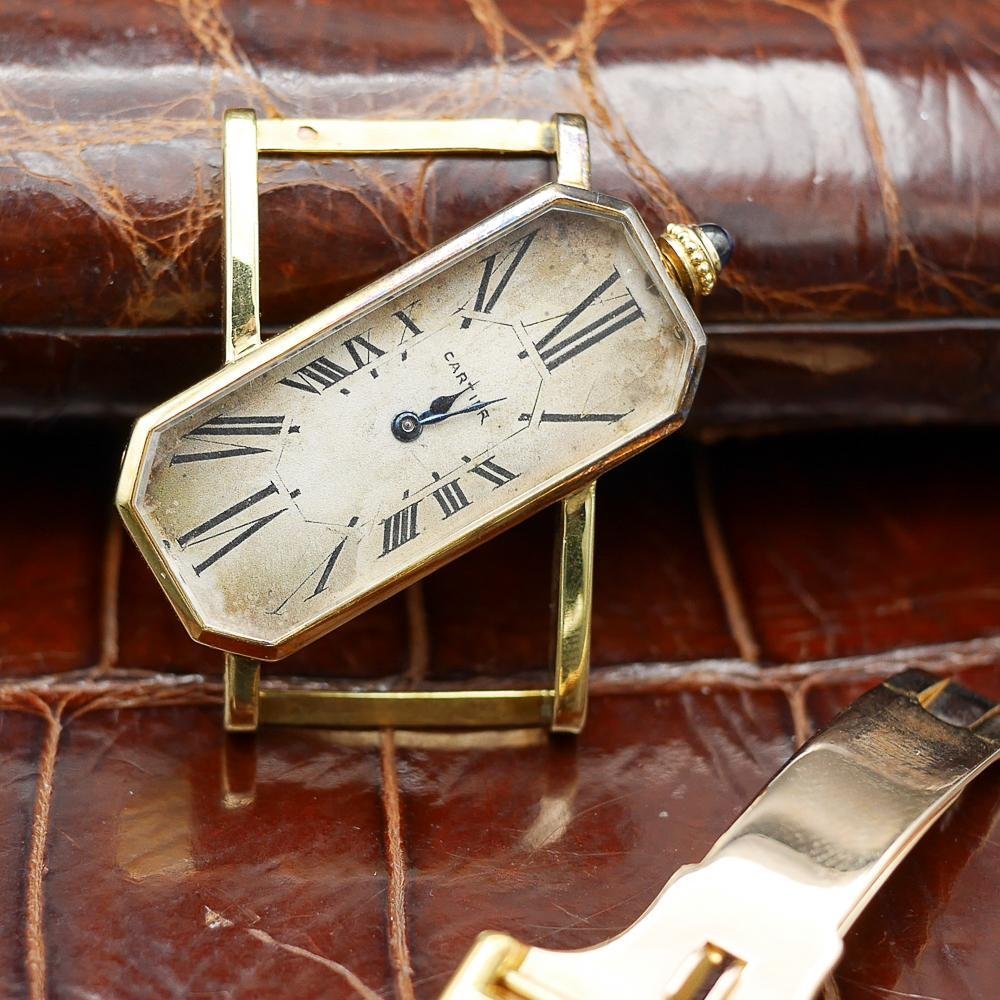 Cartier Driver watch in Yellow gold. Circa: 1930.