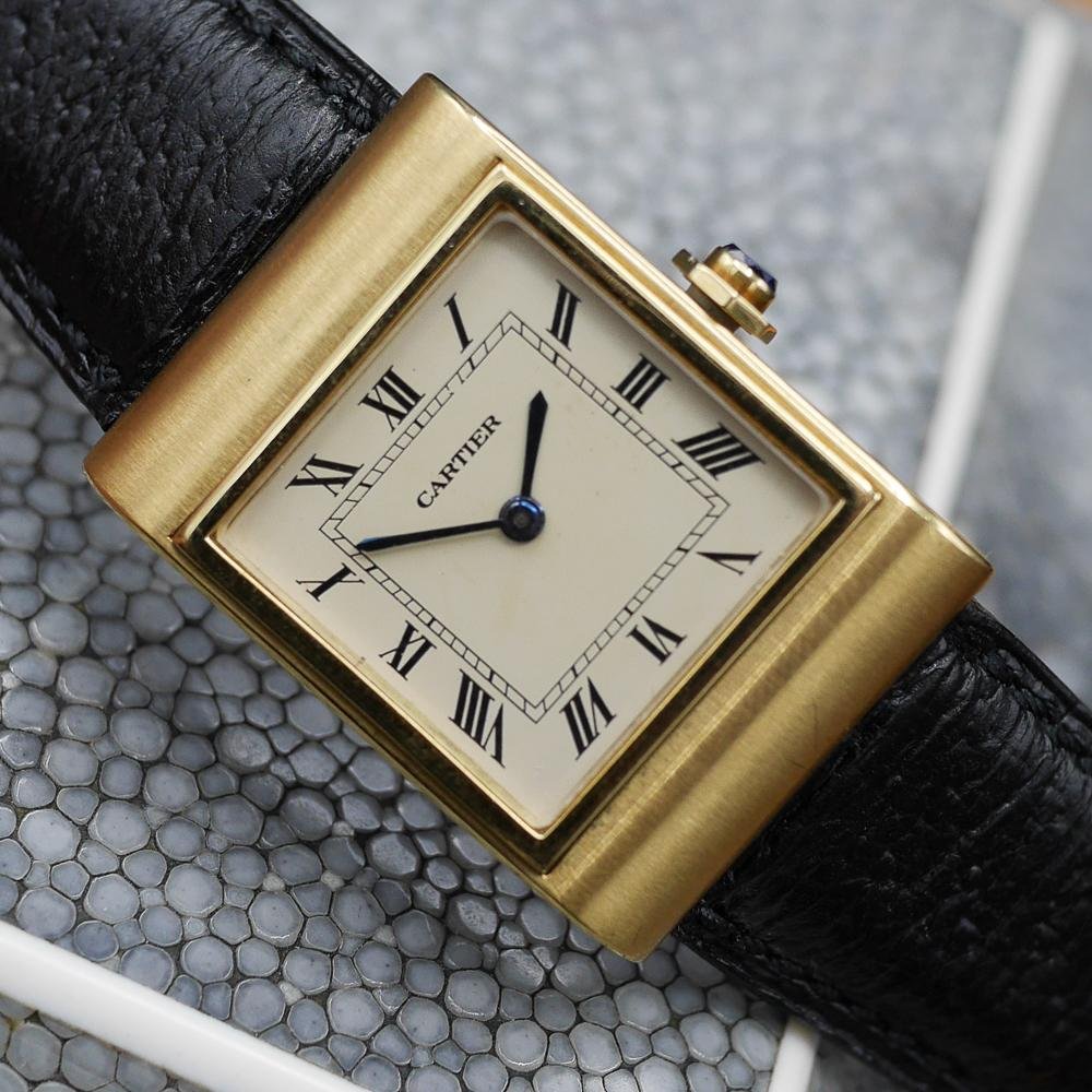 Cartier tank in Yellow gold. Circa: 1960.