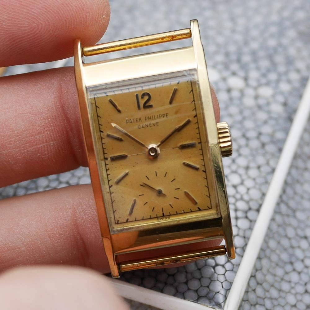 Patek Philippe Hour Glass Ref 2461 in Yellow Gold, Circa 1952.
