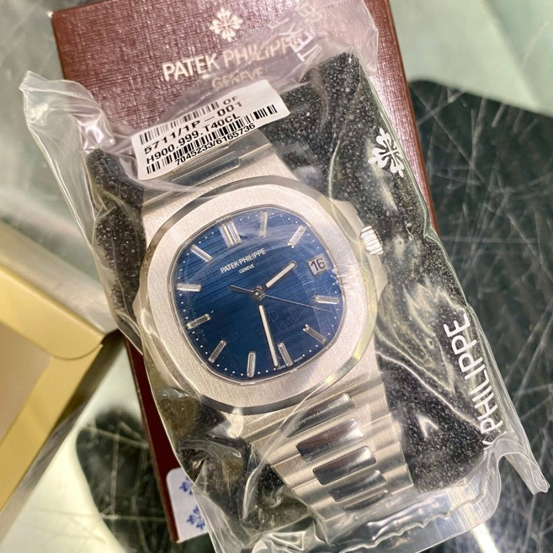 Patek Philippe Nautilus 40 Anniversary Ref.5711/1P Platinum - Pires - Mauboussin