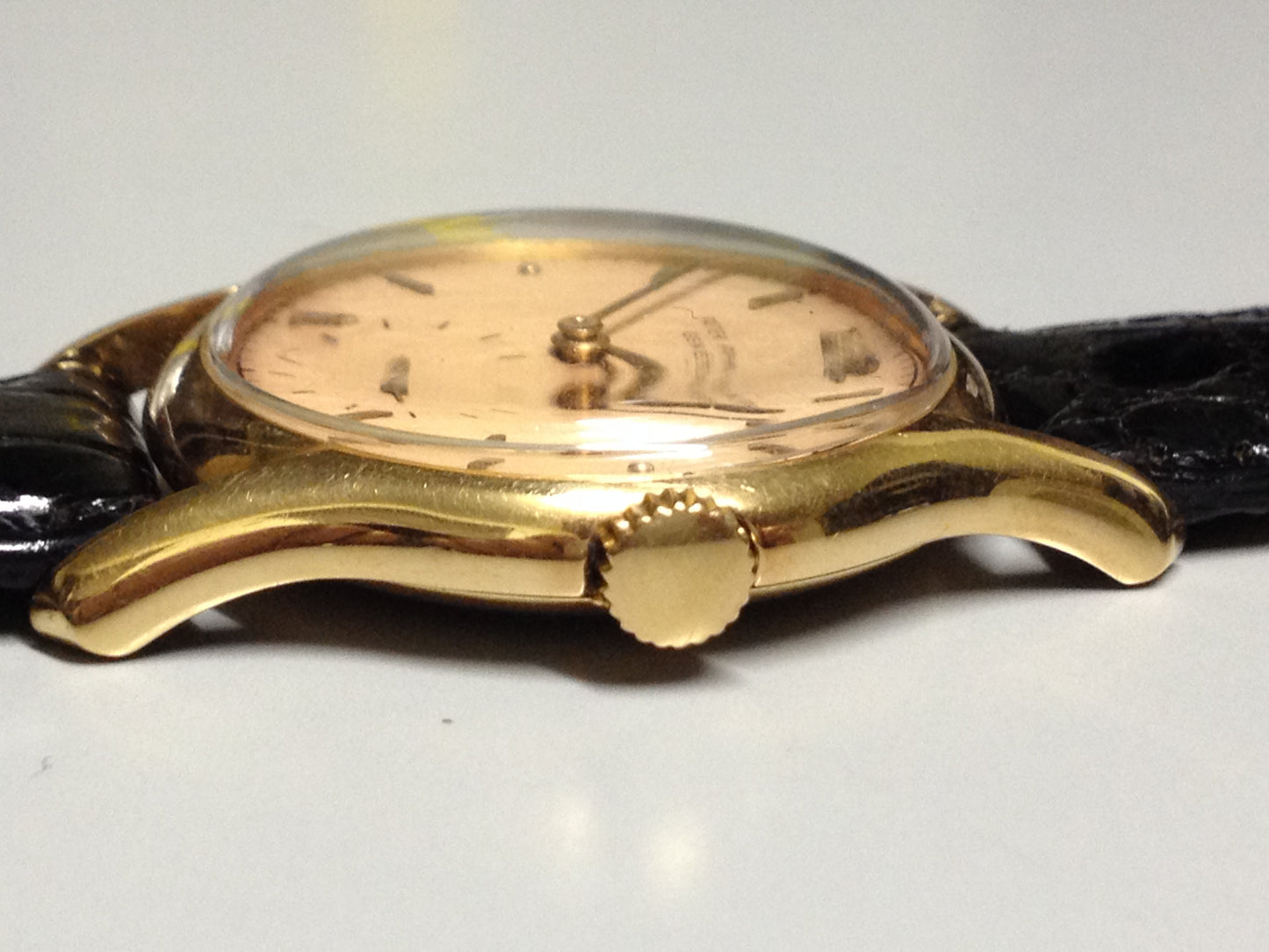 Patek Philippe Calatrava Ref: 2406 in Pink gold. Circa: 1950.