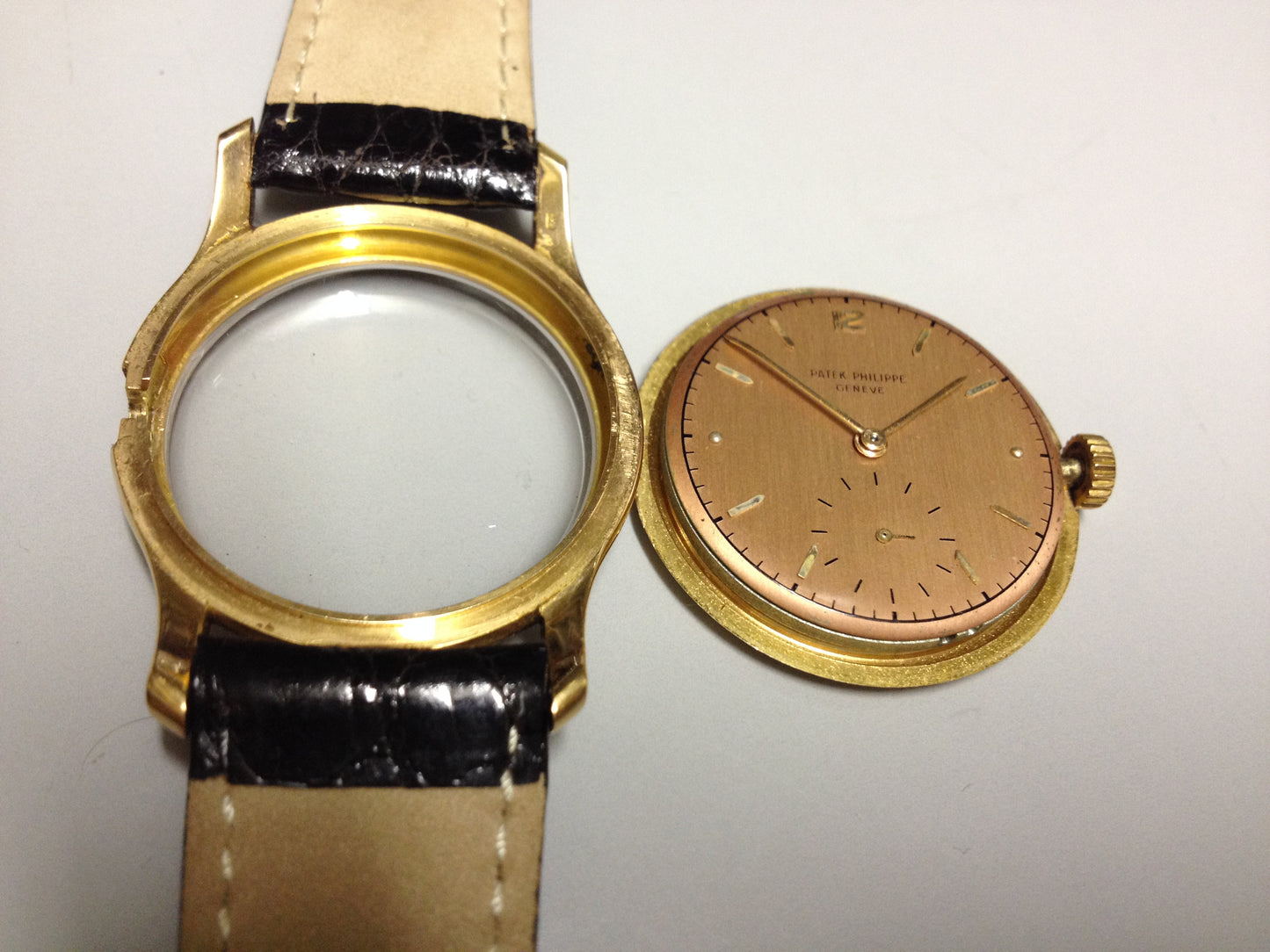 Patek Philippe Calatrava Ref: 2406 in Pink gold. Circa: 1950.