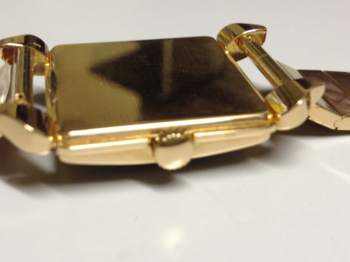 Patek Philippe Retro watch Ref: 2424 in Pink gold. Circa: 1950.
