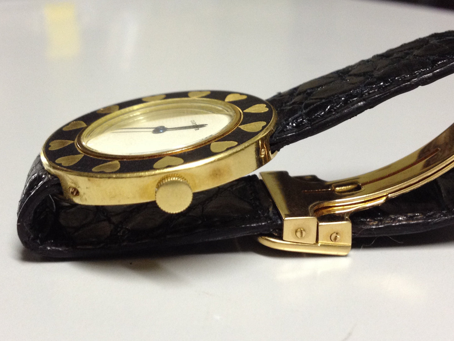 Cartier Retro Dress watch in Yellow gold. Circa: 1960.