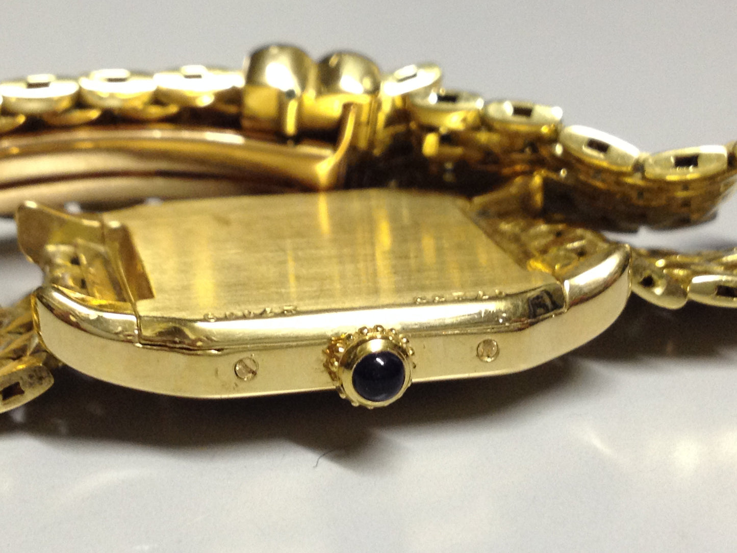 Cartier Santos in Yellow gold. Circa: 1950.