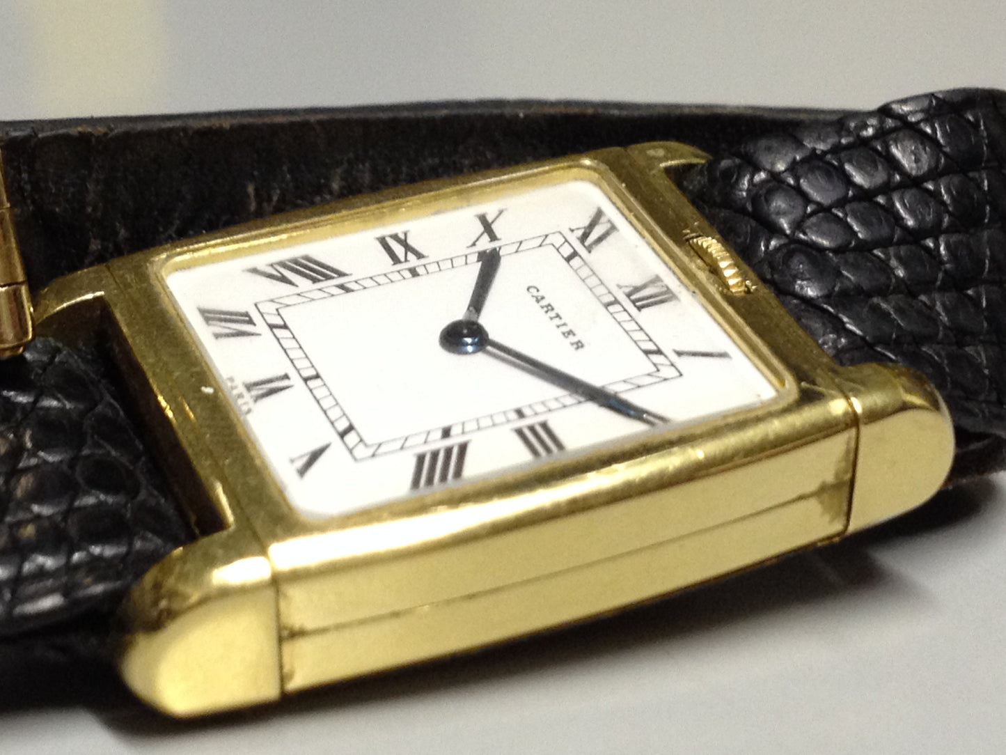 Cartier Tank Reverso in Yellow gold. Circa: 1979