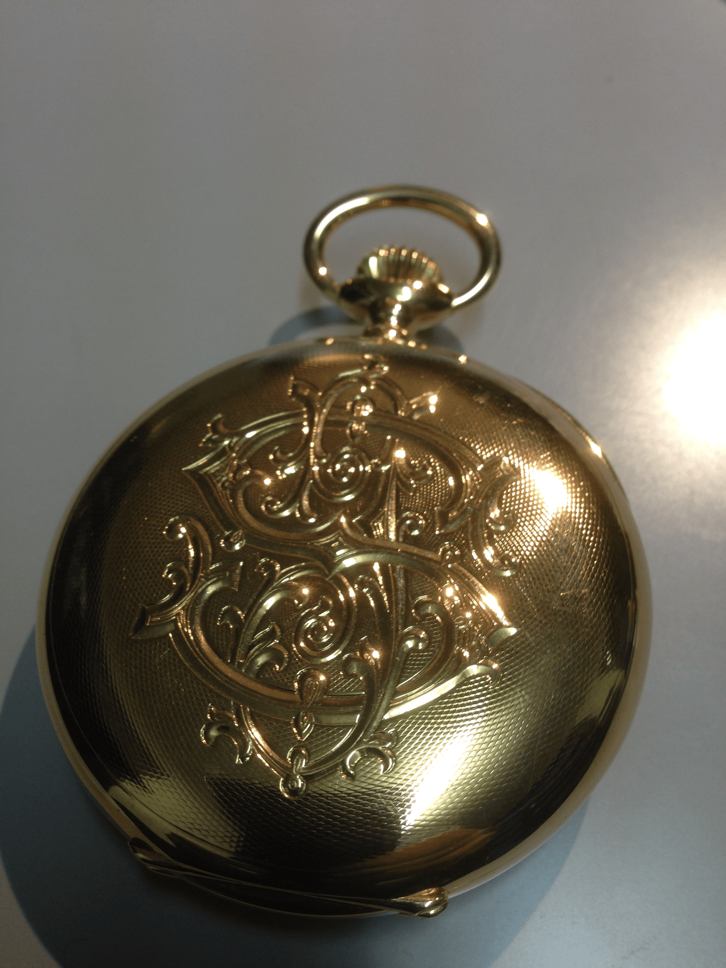 Patek Philippe pocket watch in Yellow gold. Circa: 1917.