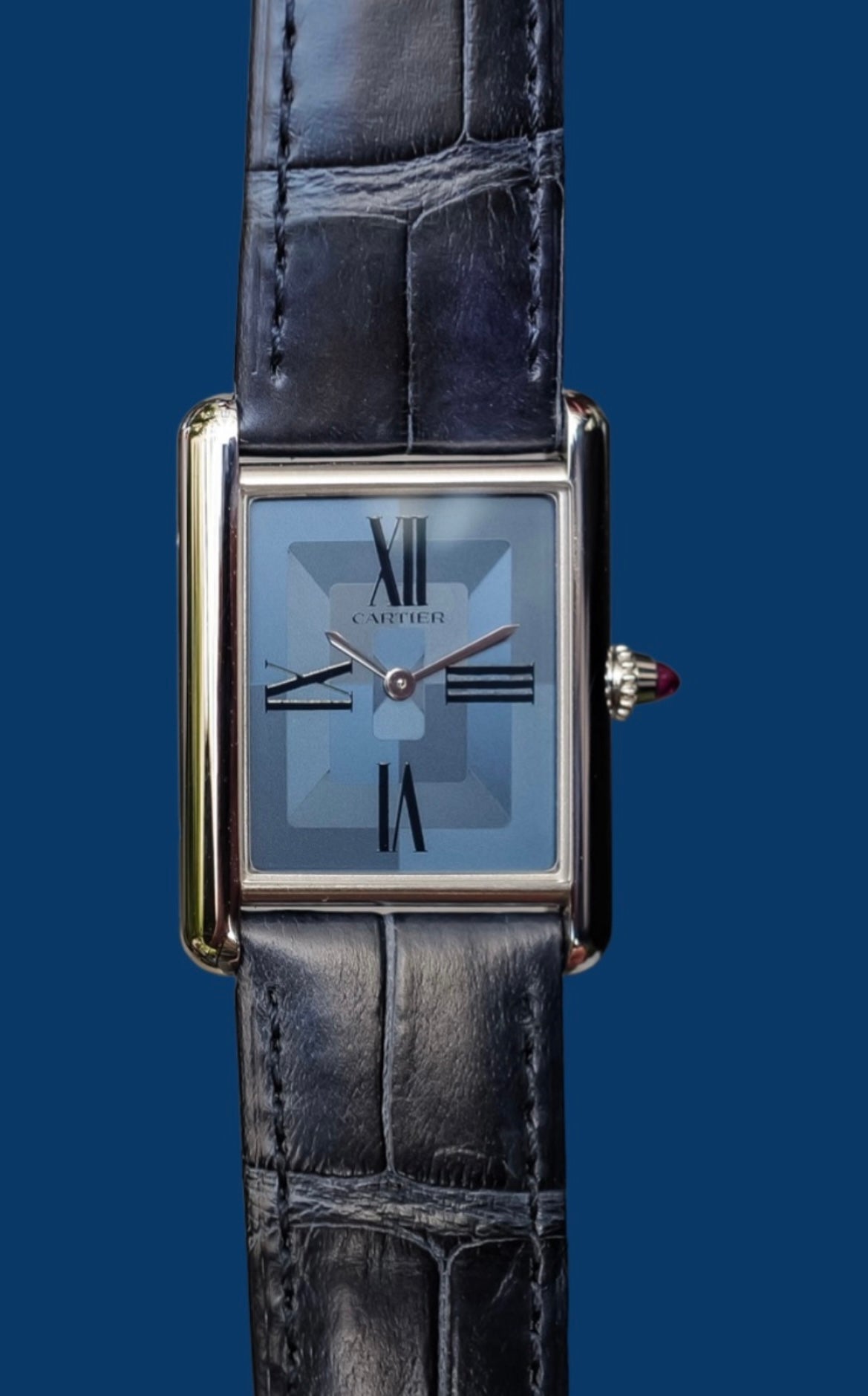 Cartier Tank Louis Cartier REF: WGTA0121 in platinum, 2024 limited edition of 170 pieces, full set in new condition.