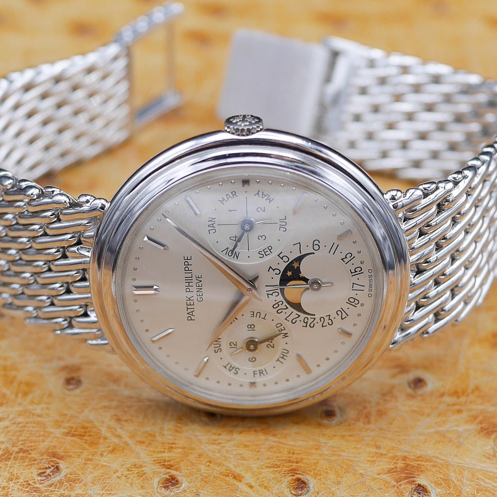 Patek Philippe Perpetual Calendar Ref:3945 in White gold. Circa:1991