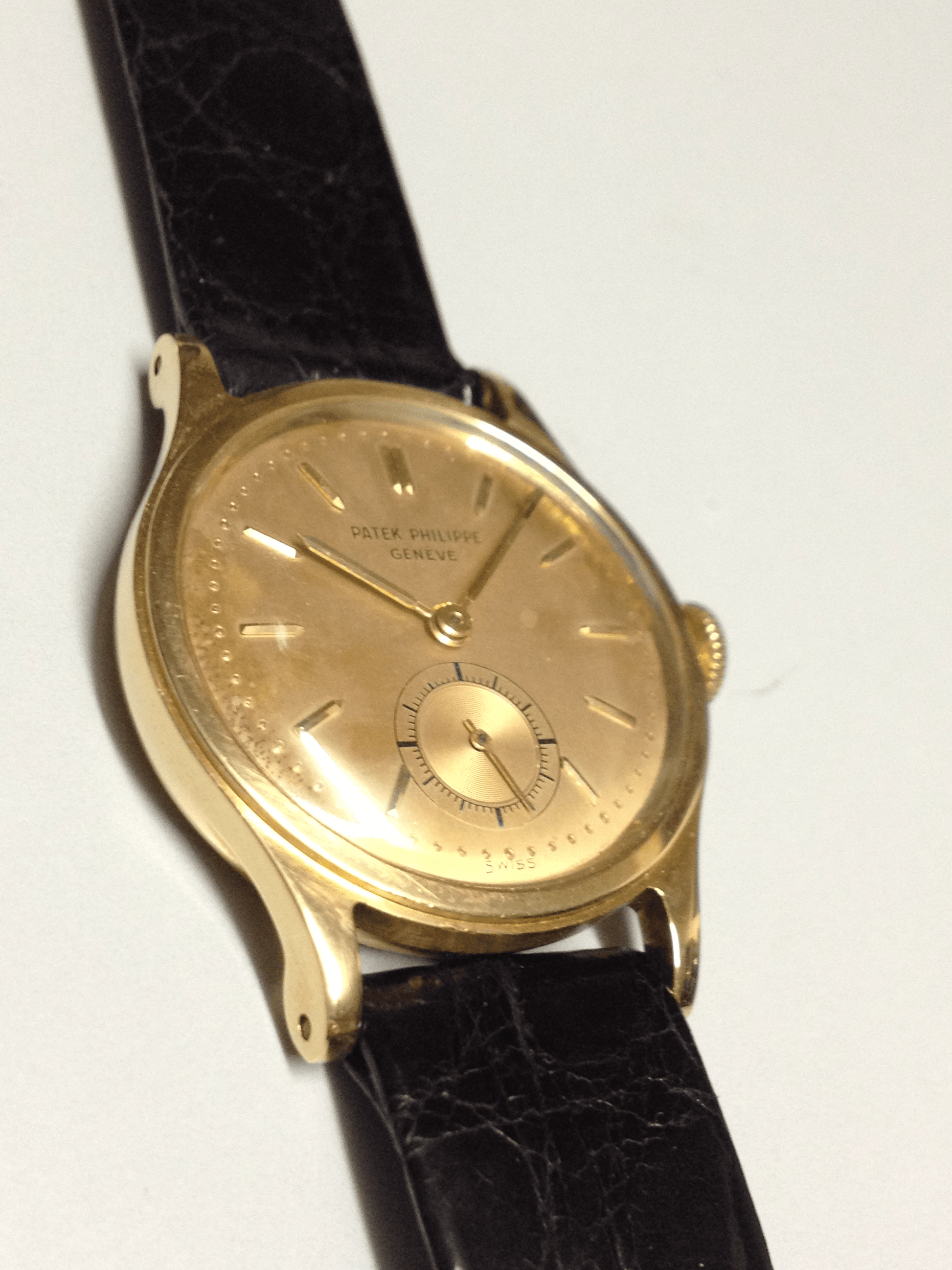 Patek Philippe Calatrava Ref: 2451 in Pink gold. Circa: 1952.