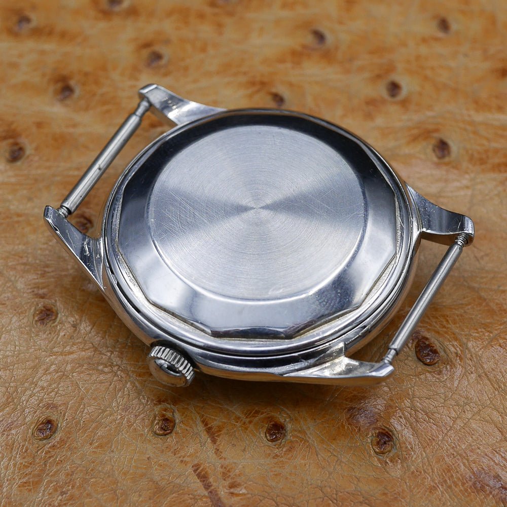 Vacheron & Constantion Round Manual Cuir in Stainless Steel. Circa: 1952.