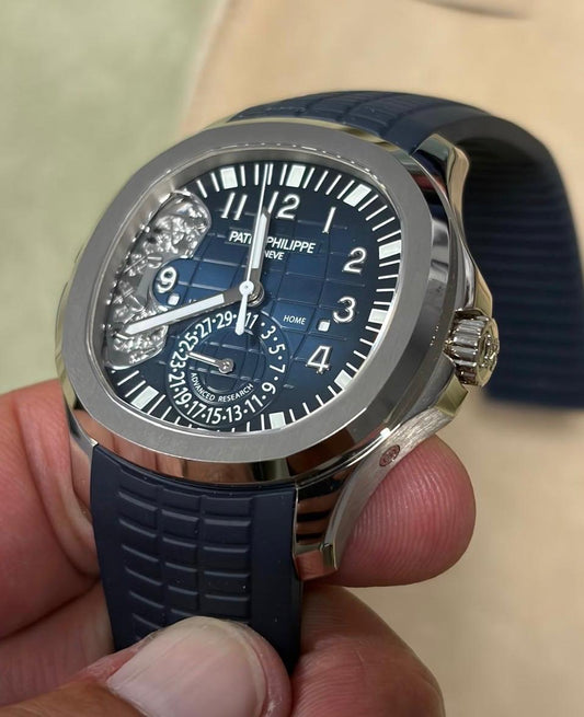 Patek Philippe Ref. 5650G-001 Advanced Research — Aquanaut Travel Time