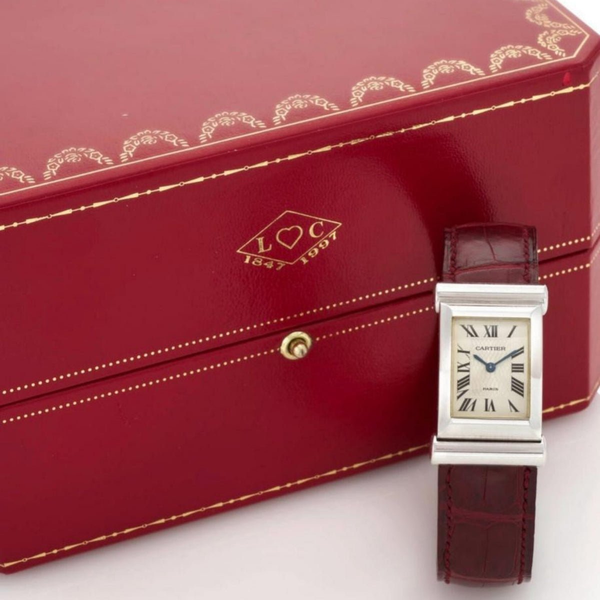 Cartier Driver Watch REF: W1523156 in white gold from the prestigious CPCP collection, 1997, featuring a distinctive design for automobile enthusiasts.