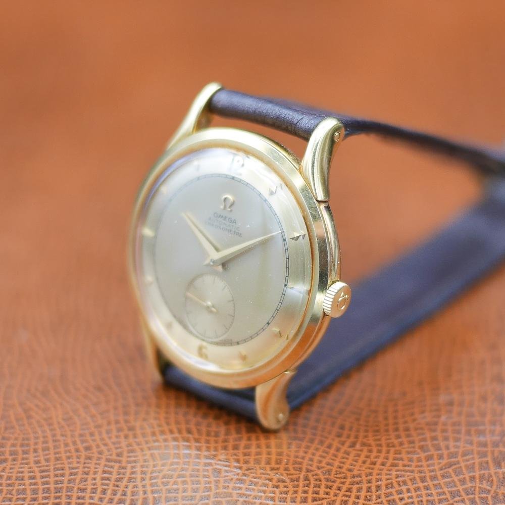 Omega Ref: OT2500 in Yellow gold. Circa:1947.