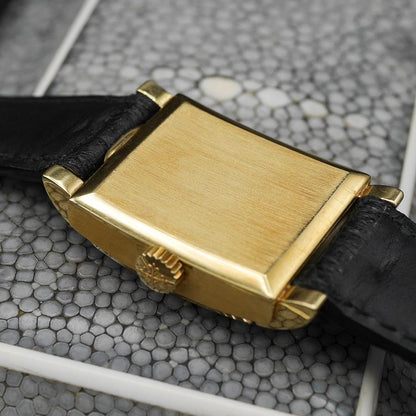 Patek Philippe Bombe Ref: 2476 in Yellow Gold, 1956, Manual Winding, Caliber 9”90