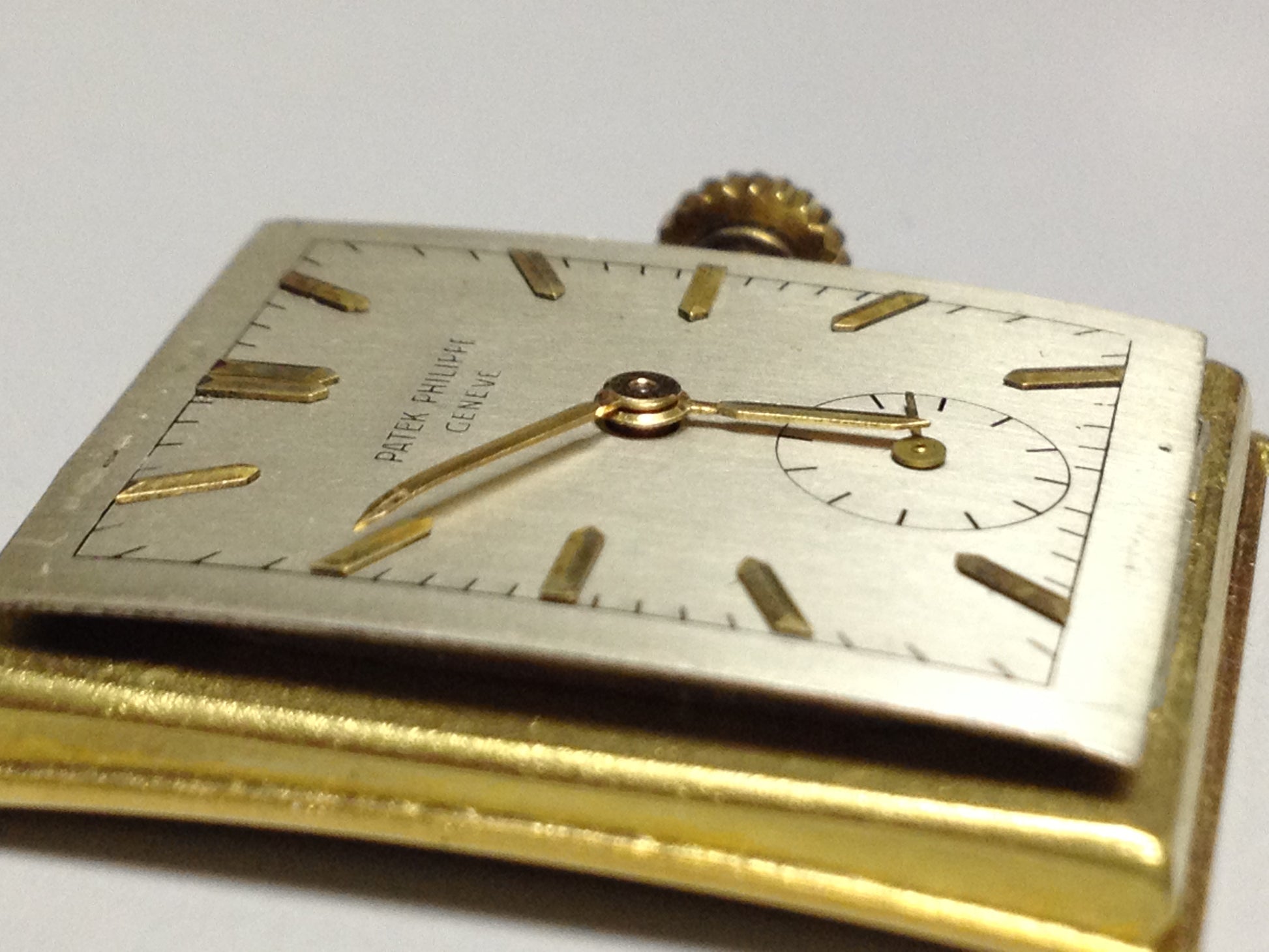 Patek Philippe Ref: 2427 in Yellow gold. Circa: 1950.