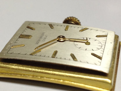 Patek Philippe Ref: 2427 in Yellow gold. Circa: 1950.