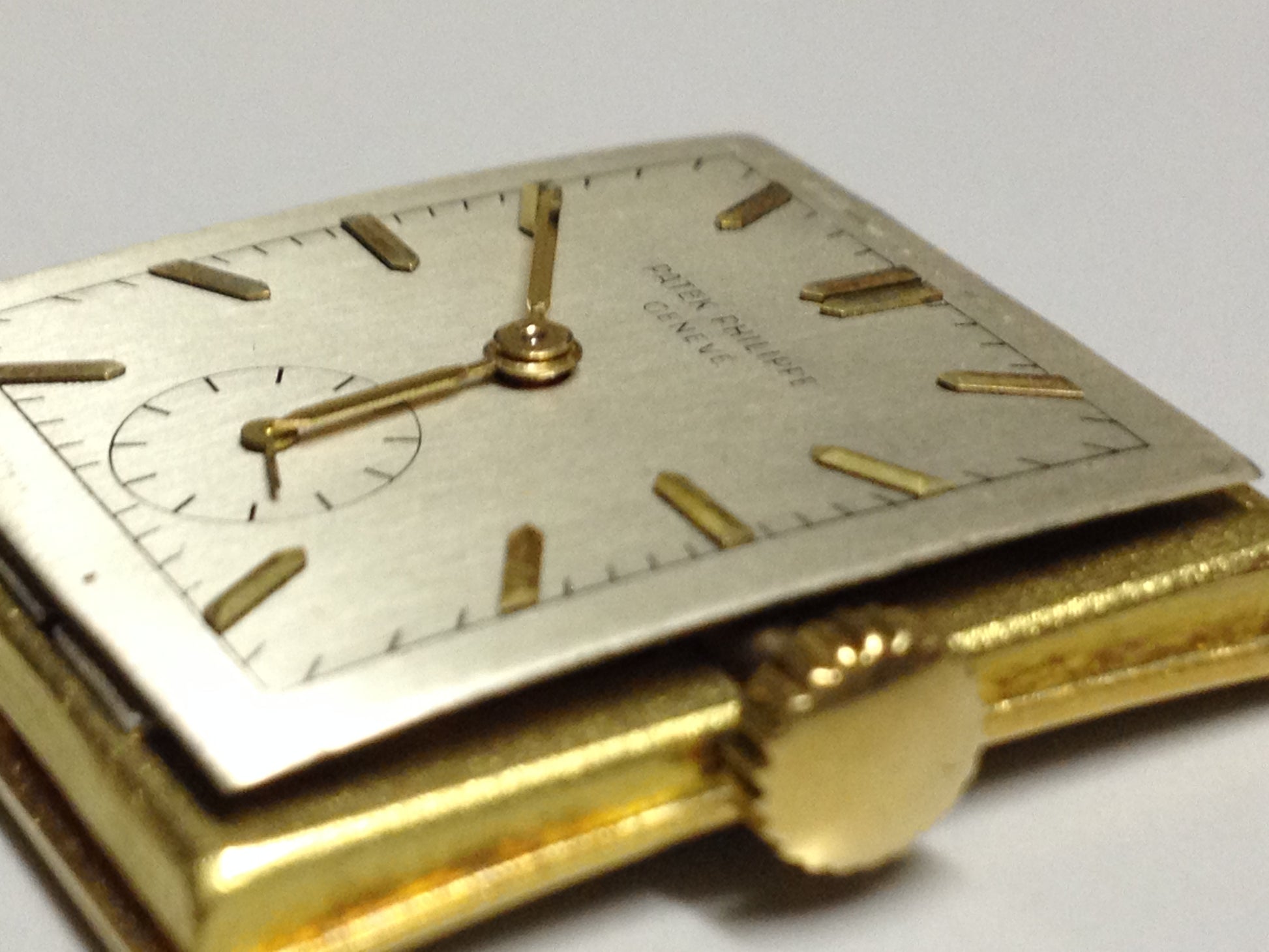 Patek Philippe Ref: 2427 in Yellow gold. Circa: 1950.