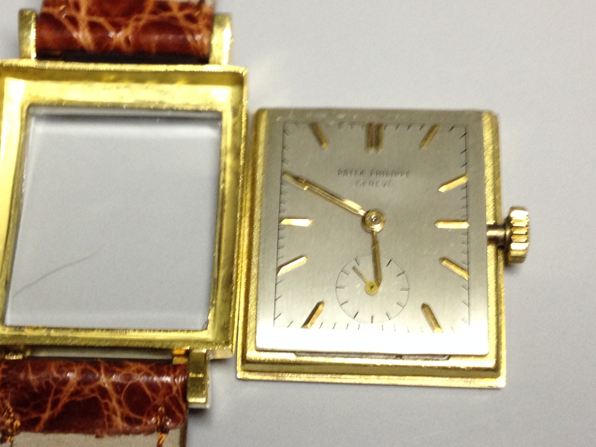 Patek Philippe Ref: 2427 in Yellow gold. Circa: 1950.