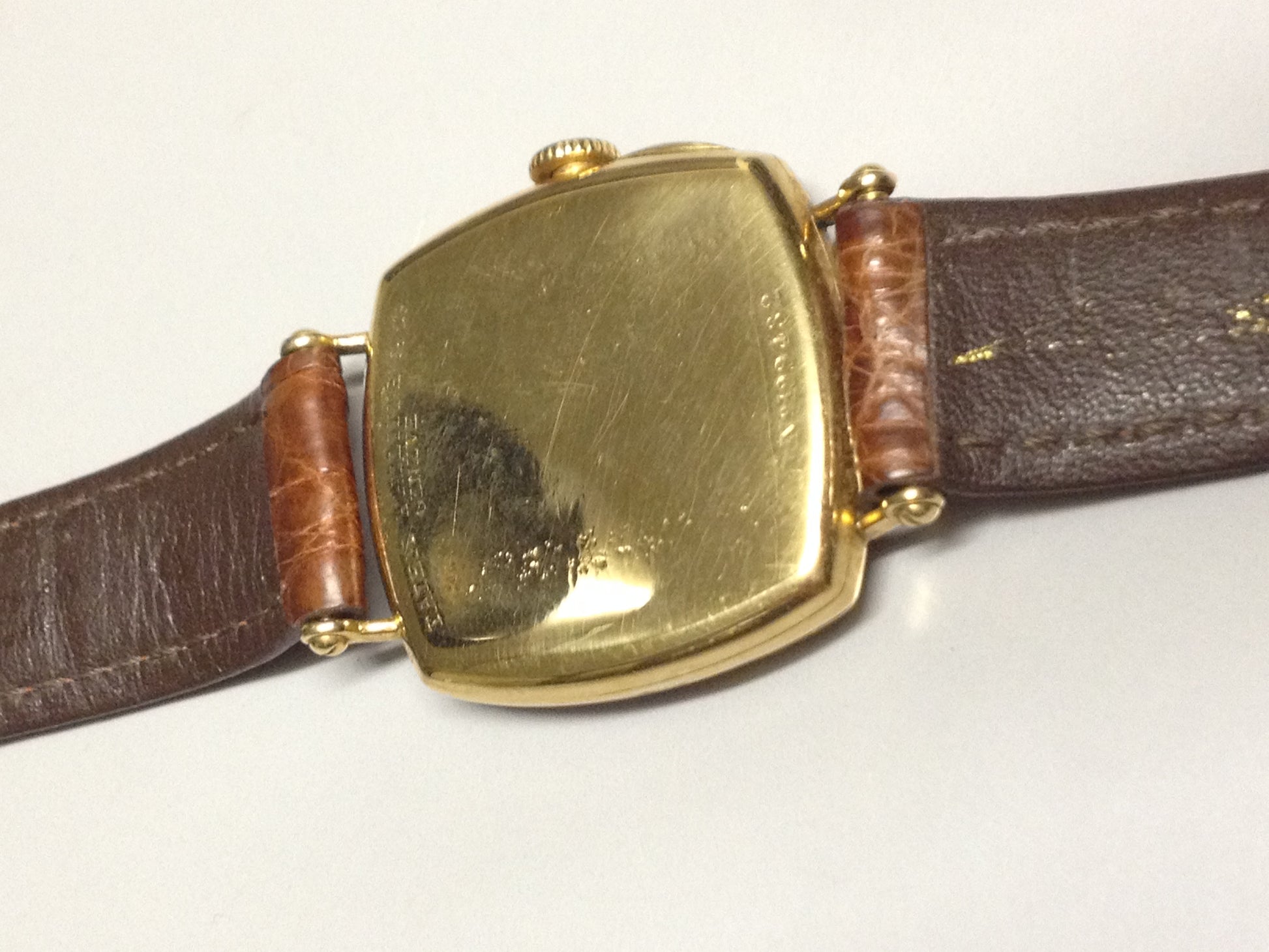 Patek Philippe Officier Ref: 3960 in Yellow gold. Circa: 1930.