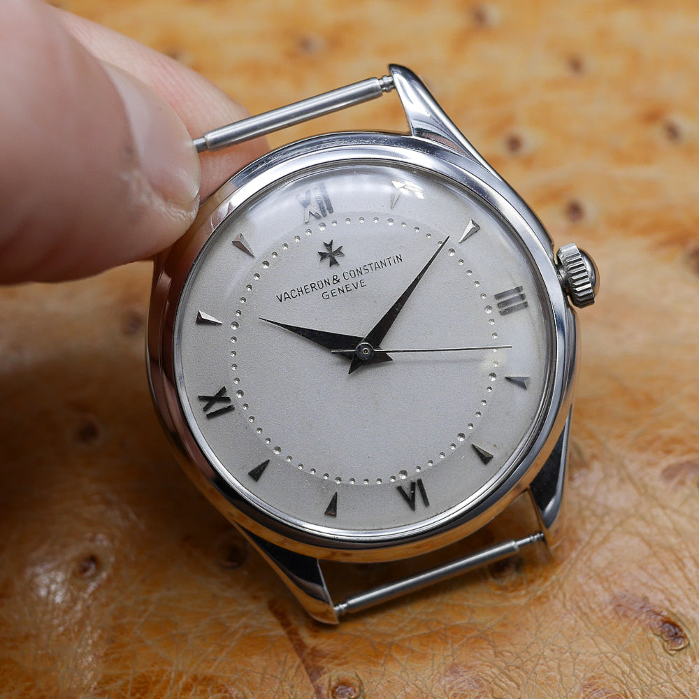 Vacheron & Constantion Round Manual Cuir in Stainless Steel. Circa: 1952.